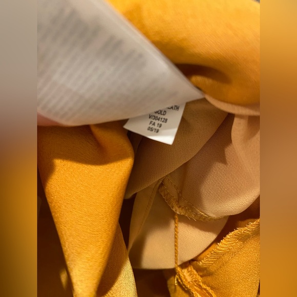 Banana Republic Midi Dress Satin Yellow Flutter Sleeve Flounce Hem 8 Petite - Picture 10 of 12